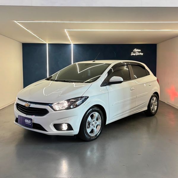 Chevrolet ONIX HATCH LT 1.4 8V FlexPower 5p Aut. - Branco - 2019 2019 - Foto 3